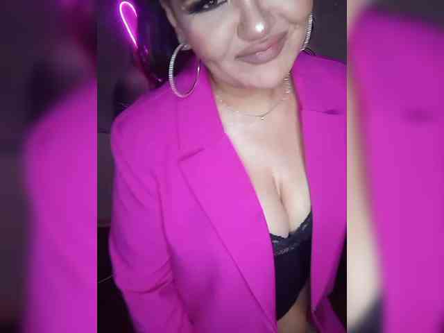 Brunetochkaaa webcam