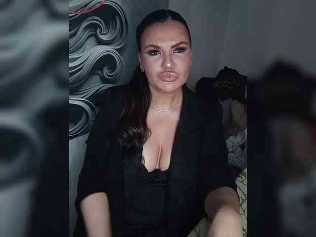 Brunetochkaaa webcam