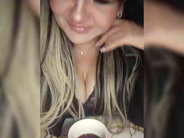 Brunetochkaaa webcam