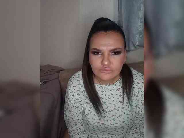 Brunetochkaaa webcam