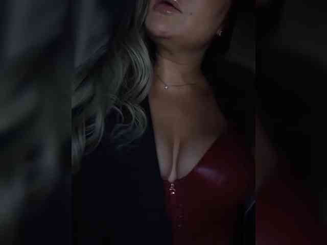 Brunetochkaaa webcam