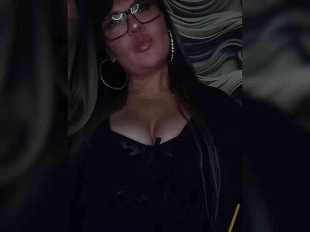 Brunetochkaaa webcam