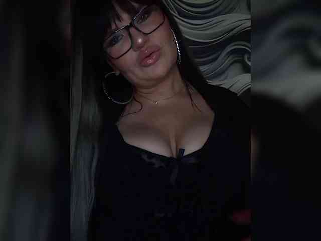 Brunetochkaaa webcam