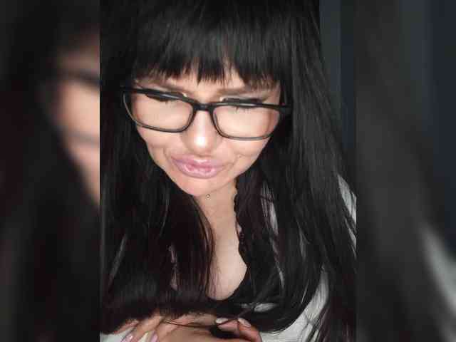 Brunetochkaaa webcam