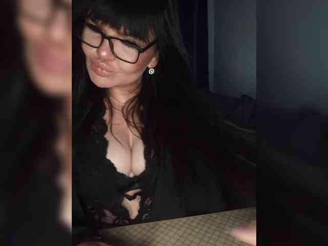 Brunetochkaaa webcam