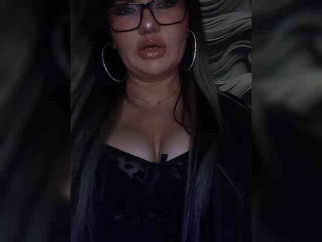 Brunetochkaaa webcam