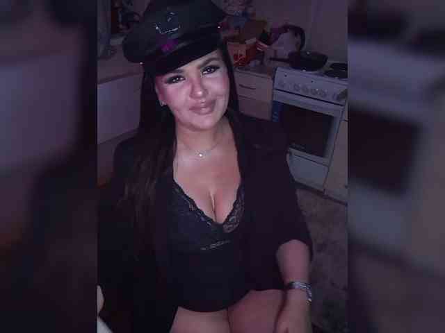 Brunetochkaaa webcam