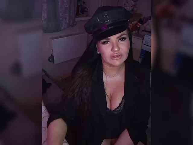 Brunetochkaaa webcam