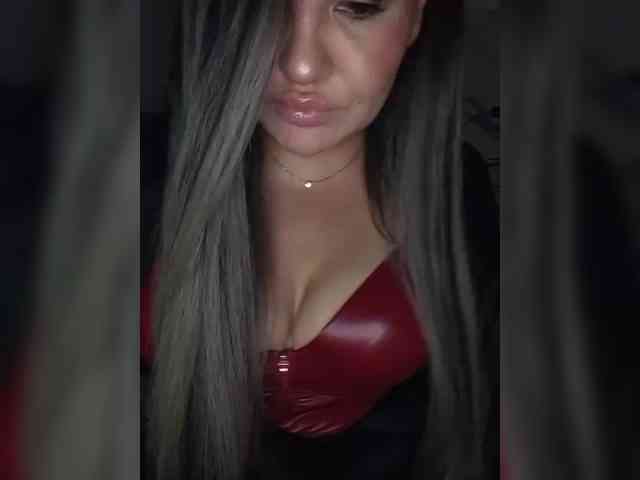 Brunetochkaaa Live Webcam on BongaCams