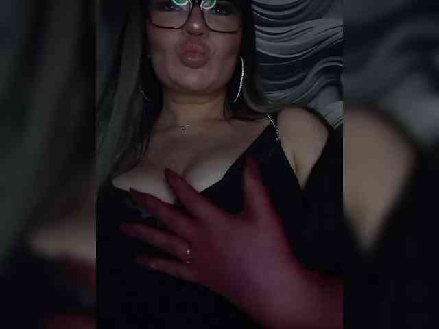 Brunetochkaaa webcam