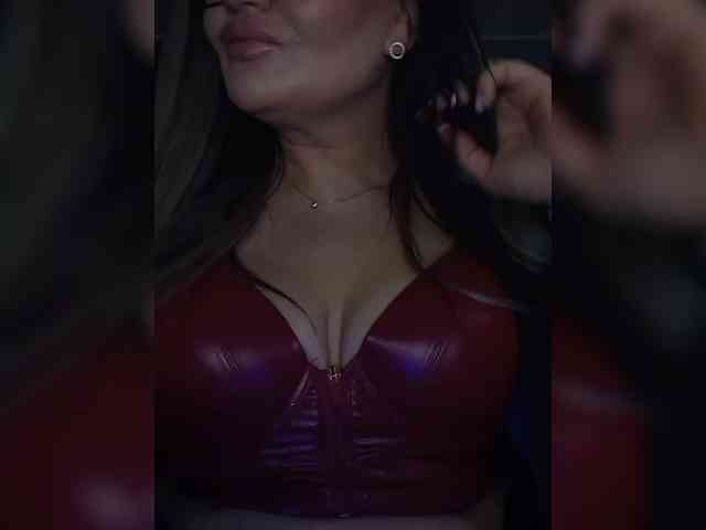 Brunetochkaaa webcam