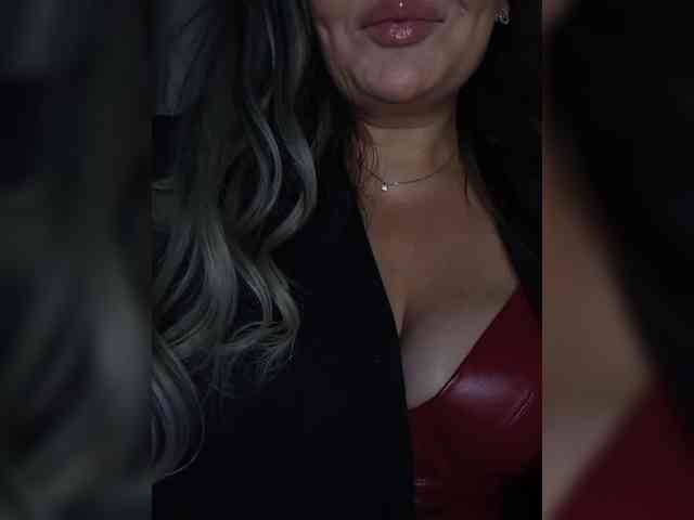 Brunetochkaaa webcam