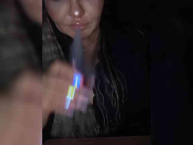 Brunetochkaaa webcam