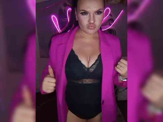 Brunetochkaaa webcam