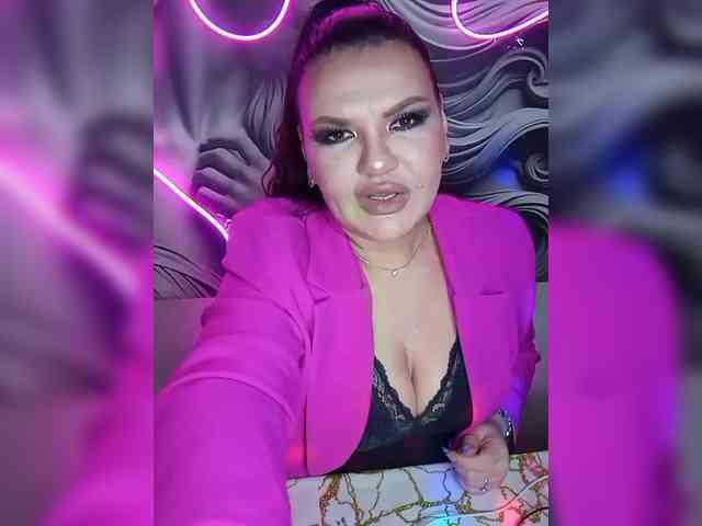 Brunetochkaaa webcam