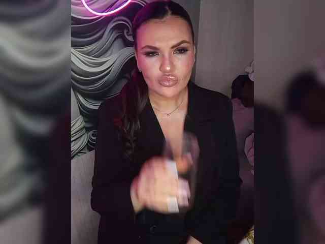 Brunetochkaaa webcam