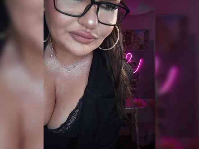 Brunetochkaaa webcam