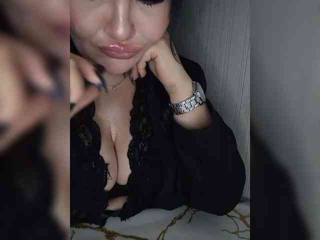 Brunetochkaaa webcam