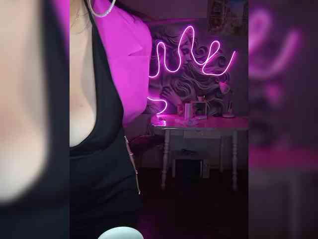 Brunetochkaaa webcam