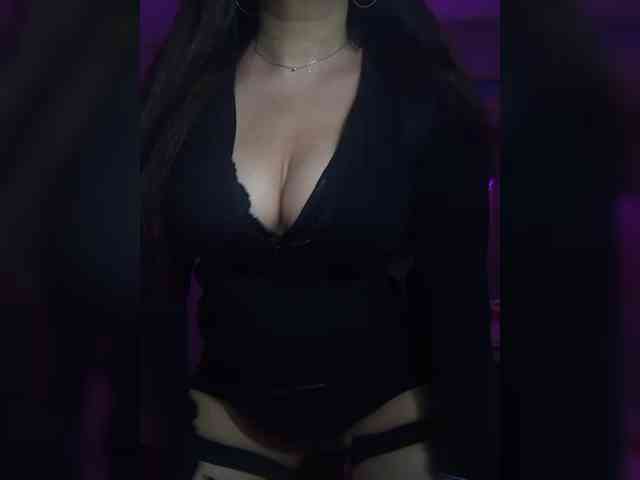 Brunetochkaaa webcam