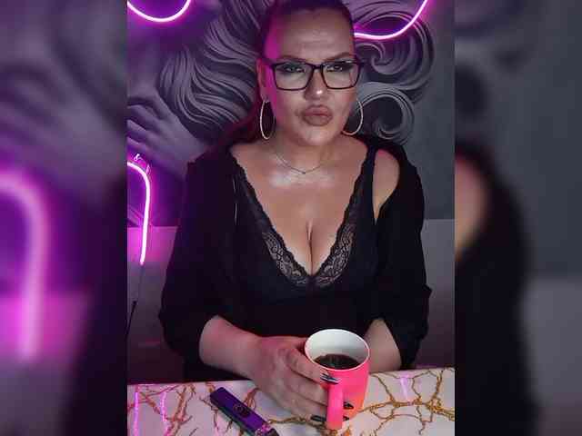 Brunetochkaaa webcam