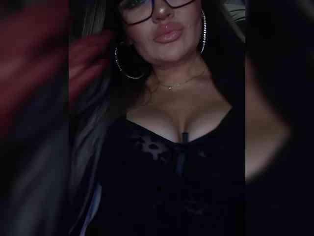 Brunetochkaaa webcam