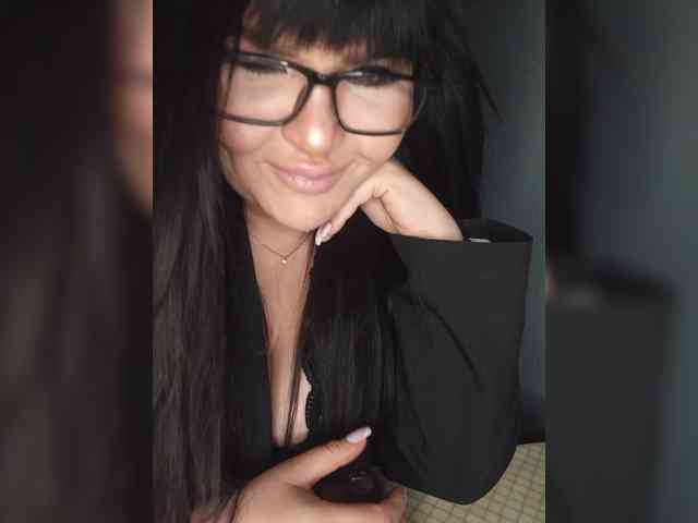 Brunetochkaaa webcam