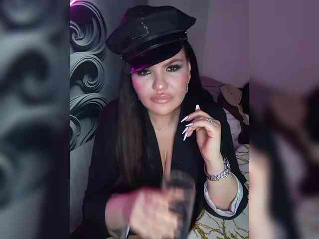 Brunetochkaaa webcam