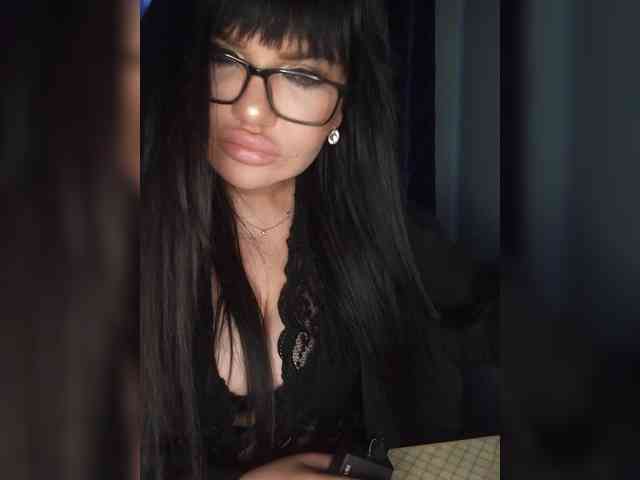 Brunetochkaaa webcam