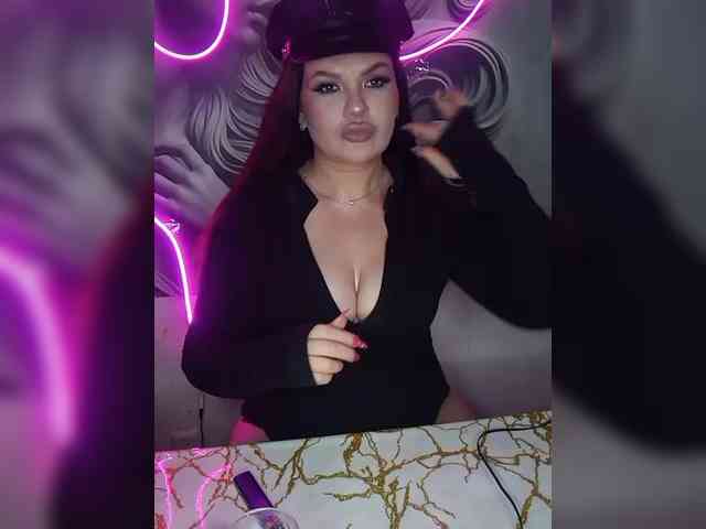 Brunetochkaaa webcam