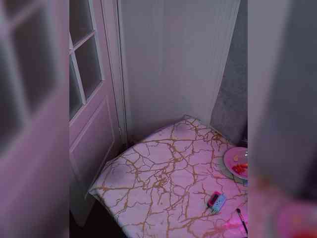 Brunetochkaaa webcam