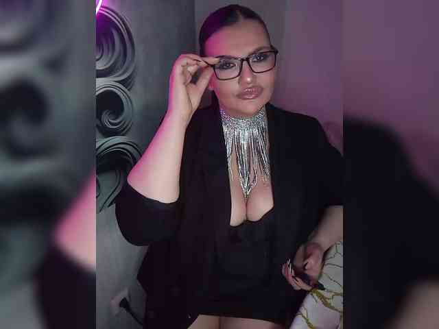 Brunetochkaaa webcam