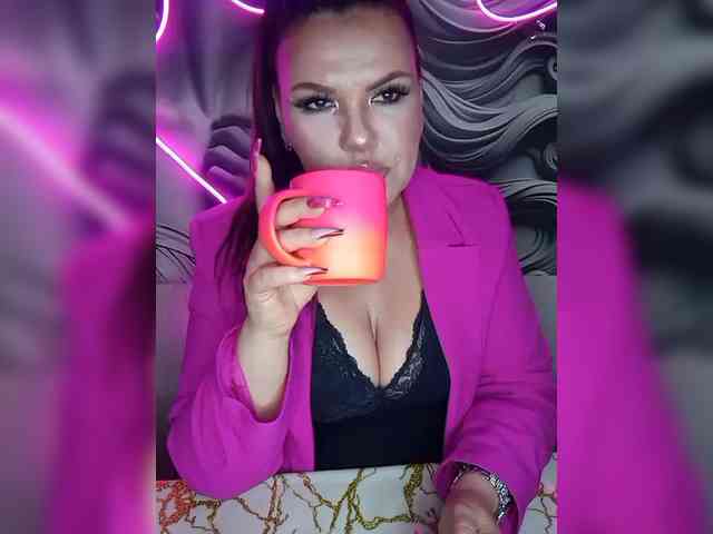 Brunetochkaaa webcam