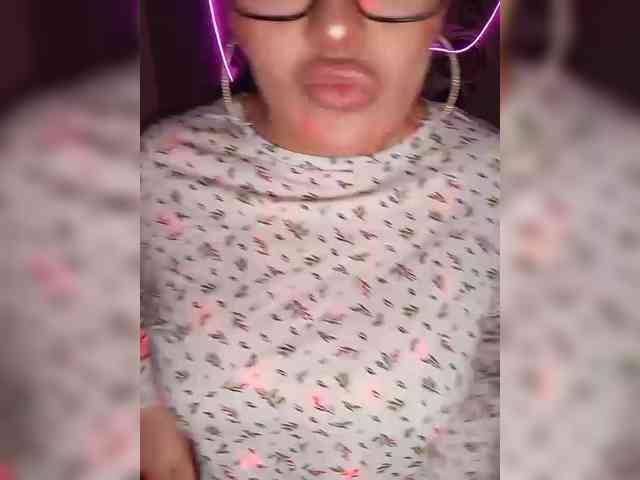 Brunetochkaaa webcam