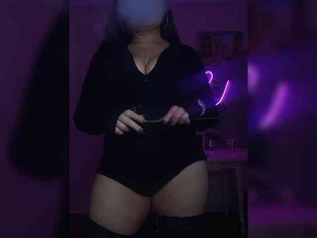 Brunetochkaaa webcam