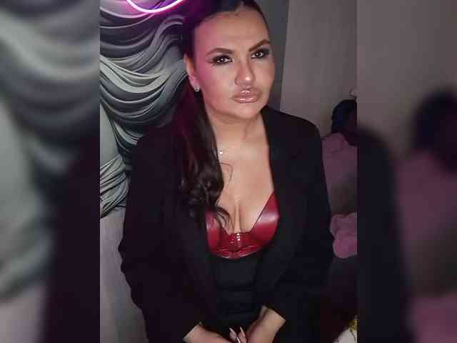 Brunetochkaaa webcam