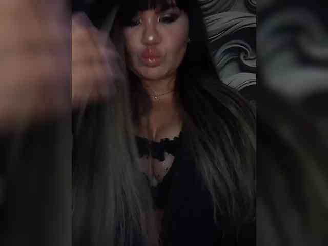 Brunetochkaaa webcam