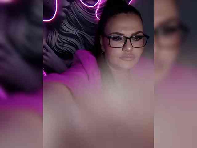 Brunetochkaaa webcam