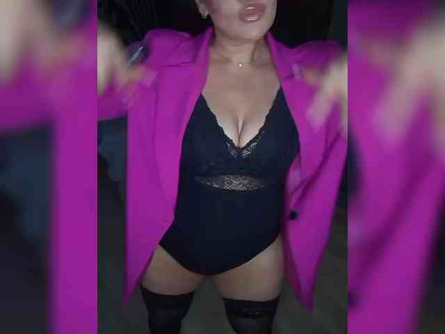 Brunetochkaaa webcam