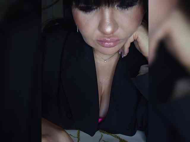 Brunetochkaaa webcam