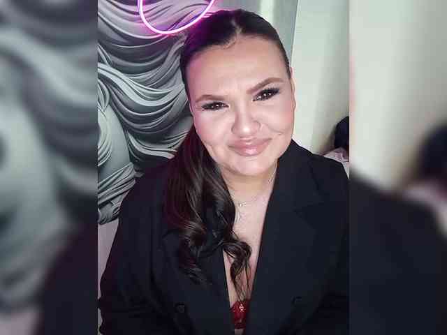 Brunetochkaaa webcam