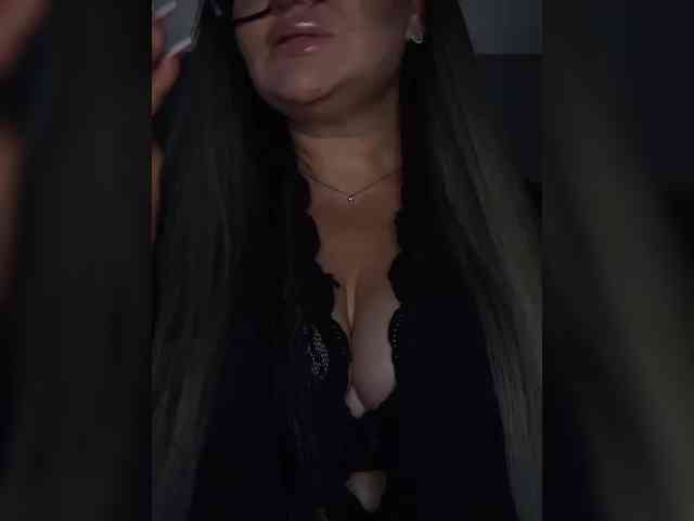 Brunetochkaaa webcam