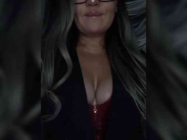 Brunetochkaaa webcam