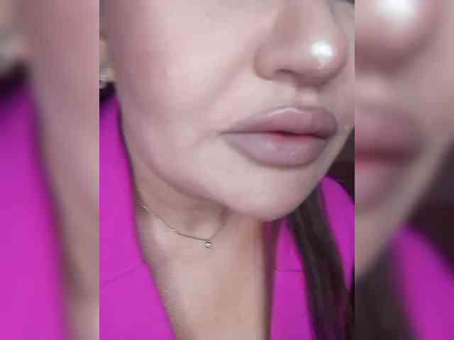 Brunetochkaaa webcam