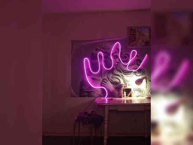 Brunetochkaaa webcam