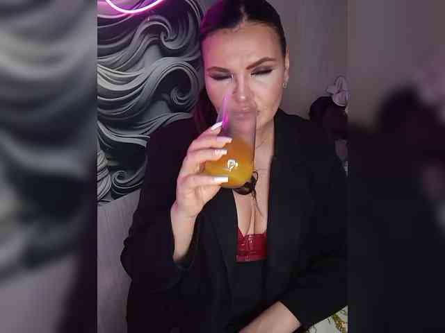 Brunetochkaaa webcam