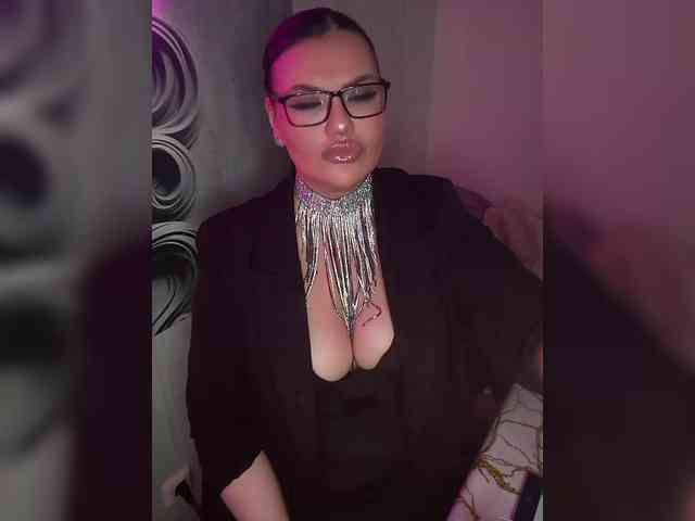 Brunetochkaaa webcam