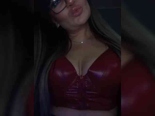 Brunetochkaaa webcam