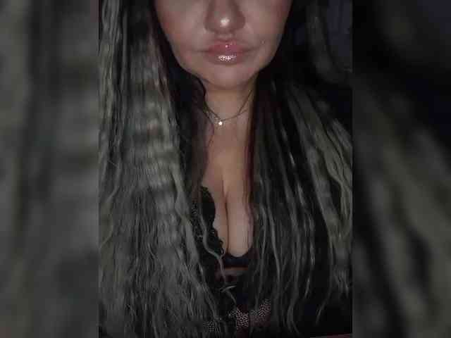 Brunetochkaaa webcam