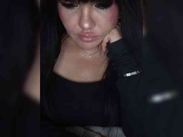 Brunetochkaaa webcam
